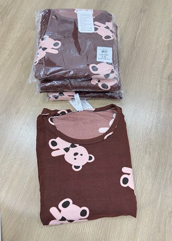 Kahverengi Ayıcık Desenli süet pijama takımı - Görsel 2