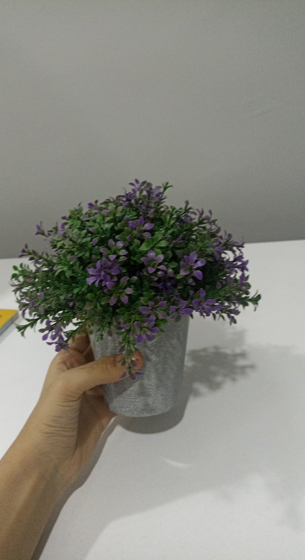 Gri Saksıda Mor Yapay Çiçek - Görsel 3