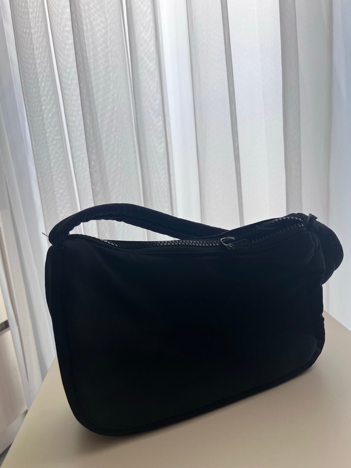 Siyah Minimalist Kadın Omuz Çantası - Görsel 2