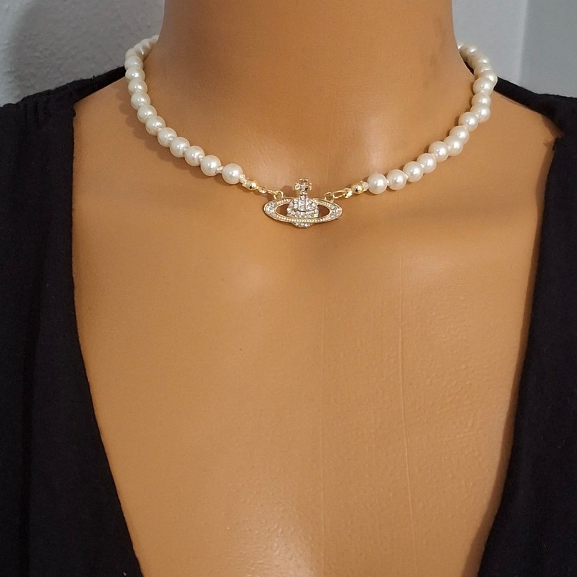 Vivienne Vestwood Gold Düğümlü İncili Satürn Kolye - Görsel 2