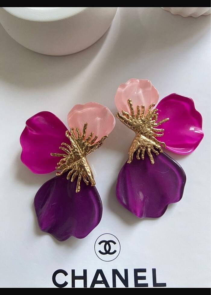 Çiçekli vip küpe - Görsel 2