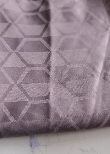 Kadın Gri Pileli Saten Şal - Görsel 2