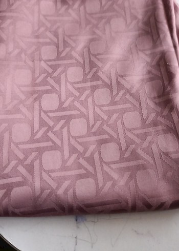 Bordo Parlak Kadın Pilili Şal - Görsel 3