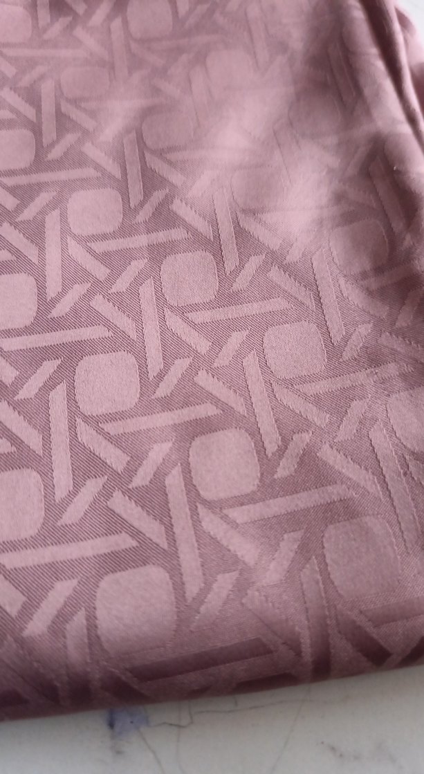 Bordo Parlak Kadın Pilili Şal - Görsel 2