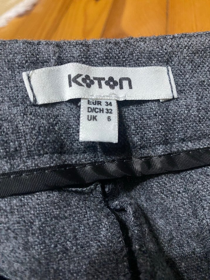 Gri Kadın Düğmeli Kumaş Pantolon - Görsel 3