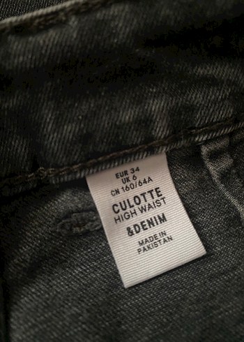xs Beden siyah Renk H&M %98 Pamuk Siyah Eskitmeli Denim Pantolon