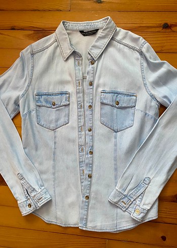 s Beden Bershka Düğmeli Denim Gömlek