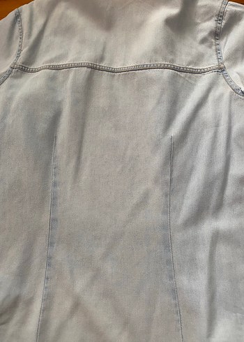 Bershka Bershka Düğmeli Denim Gömlek