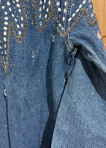 Payet İşlemeli Mavi Denim Ceket - Görsel 7