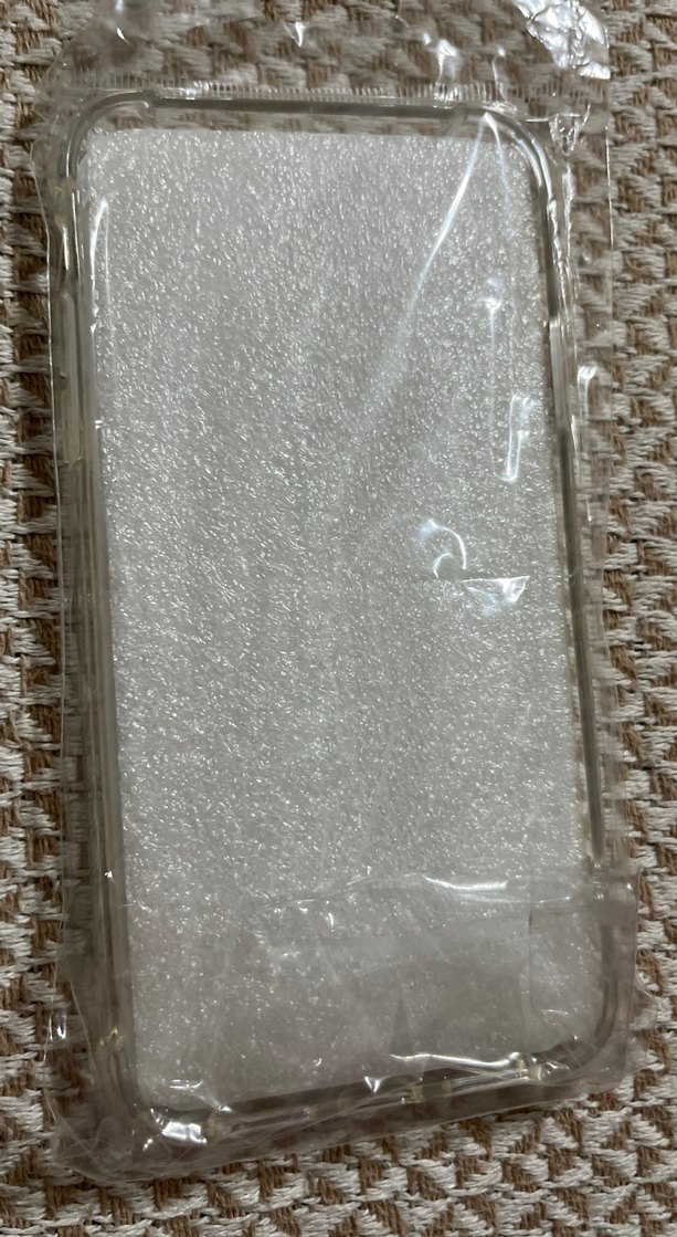 Elastik Beyaz iPhone 11 Kılıfı 1.5MM Kalınlık - Görsel 2