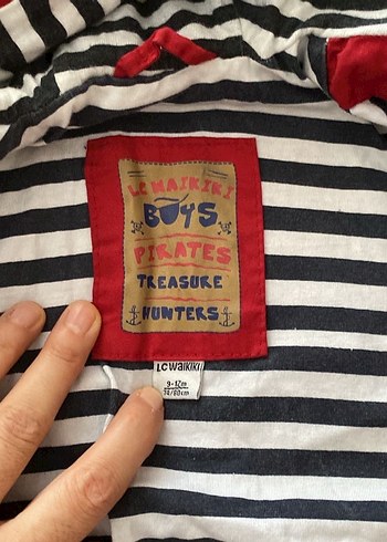 Kapüşonlu Kırmızı fermuarlı Erkek Çocuk Mont - Görsel 2