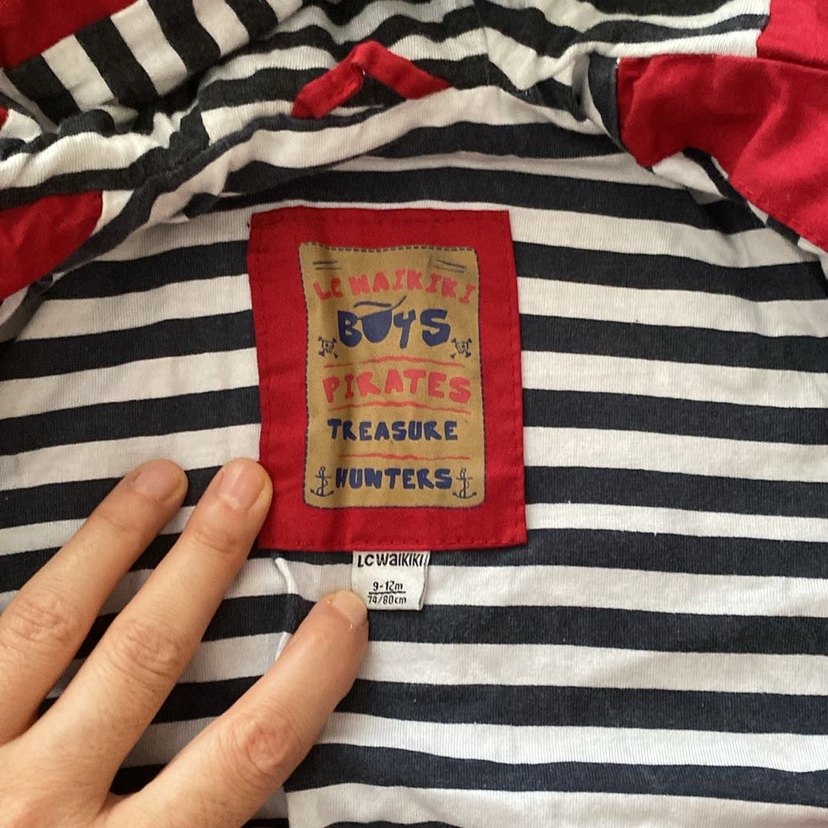 Kapüşonlu Kırmızı fermuarlı Erkek Çocuk Mont - Görsel 2