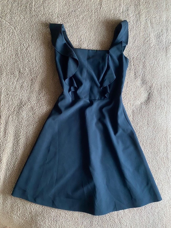 Fırfır detaylı şık siyah elbise - Görsel 5