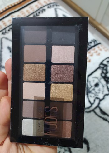 Maybelline Nudes Göz Farı Paleti - Görsel 6