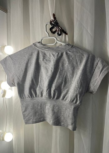 Gri Kısa Kollu Crop Top - Görsel 3