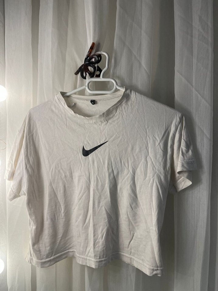 Beyaz Pamuklu Kısa Kollu Crop Top - Görsel 2