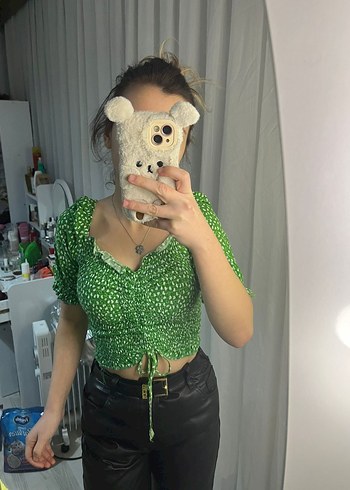 Yeşil Leopar Desenli Kısa Kollu Bluz - Görsel 3