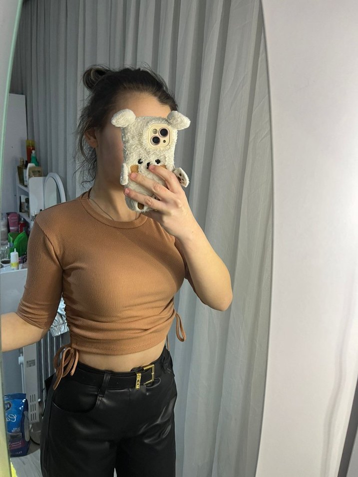 Kahverengi Süet Kısa Kollu Kadın Tişört - Görsel 2