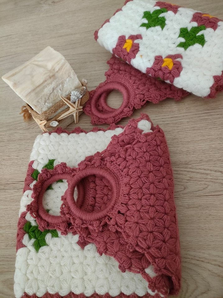 El Örgüsü Çiçek Desenli Banyo lifi - Görsel 2