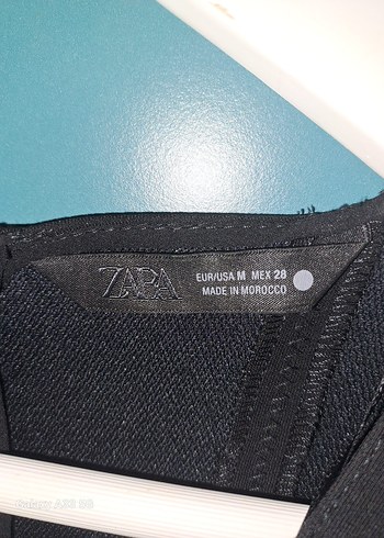 Siyah Piliseli V Yaka Kolsuz Midi Elbise - Görsel 2