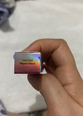 Işıltılı Çok Renkli Dudak Parlatıcısı - Görsel 3