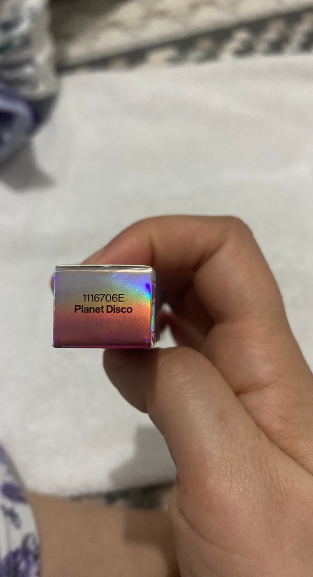 Işıltılı Çok Renkli Dudak Parlatıcısı - Görsel 3