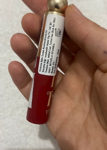 Parlak Kırmızı Dudak Parlatıcısı - Görsel 3