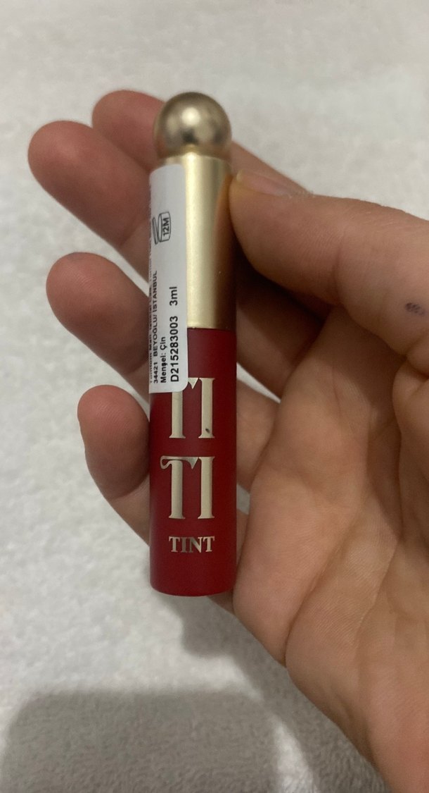 Parlak Kırmızı Dudak Parlatıcısı - Görsel 2