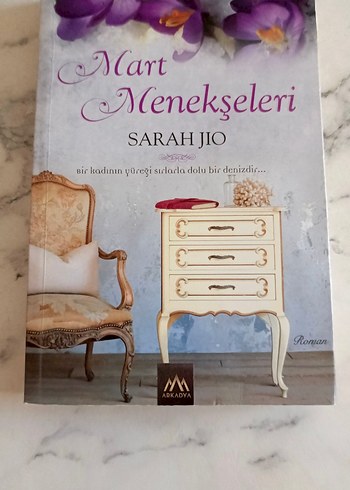 Mart Menekşeleri - Sarah Jio
