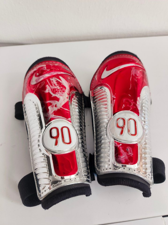 Nike orjinal dizlik futbol tekmelik - Görsel 2