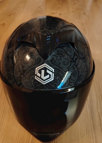 Gri Baskılı Motosiklet Kaskı - Görsel 3