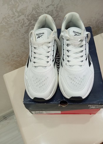 Reebok ürünü