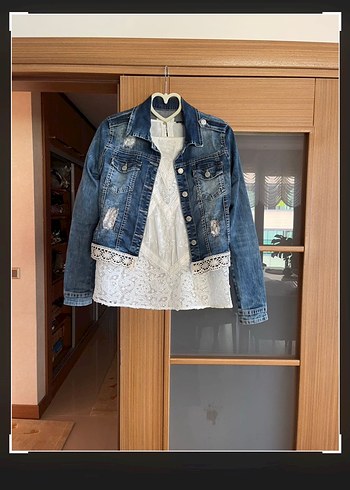 Dantel Detaylı Koyu Mavi Kadın Kot Ceket - Görsel 4