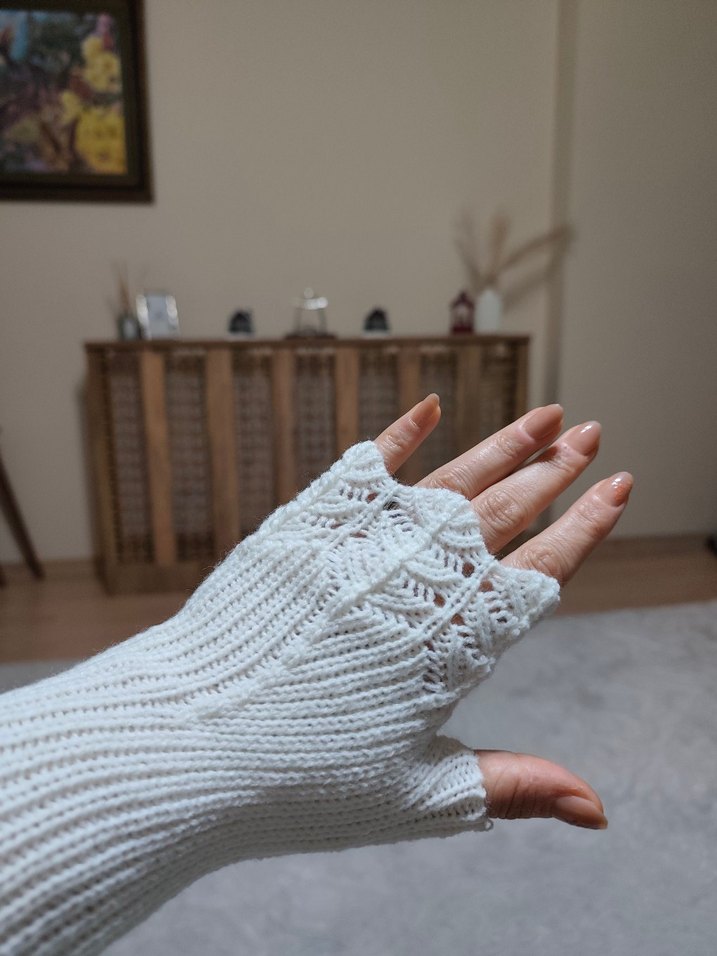 Dantel Detaylı Bohem Örgü Kadın Eldiveni - Görsel 3