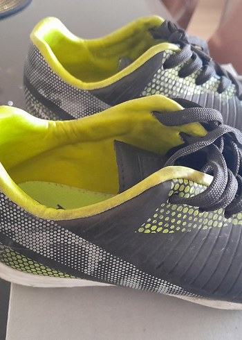 Deichmann Gri ve Yeşil Erkek Çocuk Spor Ayakkabı Halı saha