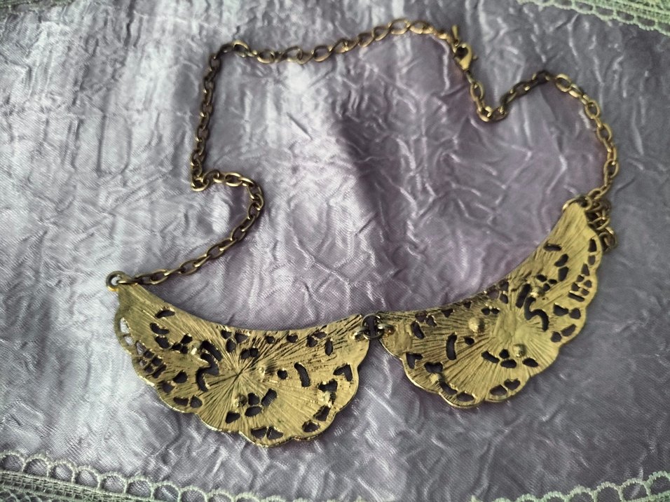 Vintage İşlemeli Altın renk Zincir Kolye - Görsel 3