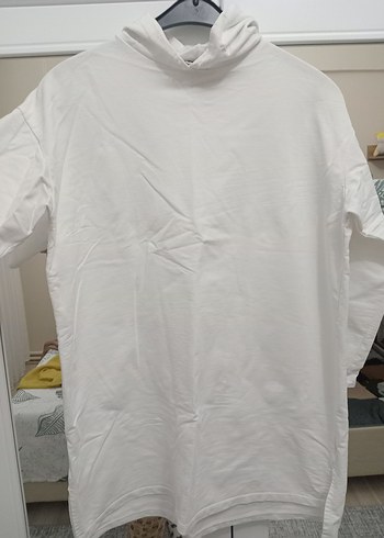 Kadın Beyaz Kapüşonlu Uzun Kollu Sweatshirt