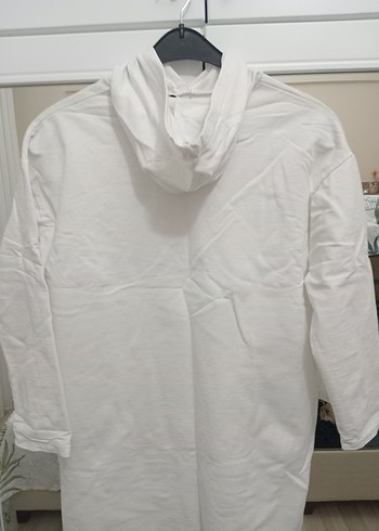 Kadın Beyaz Kapüşonlu Uzun Kollu Sweatshirt
