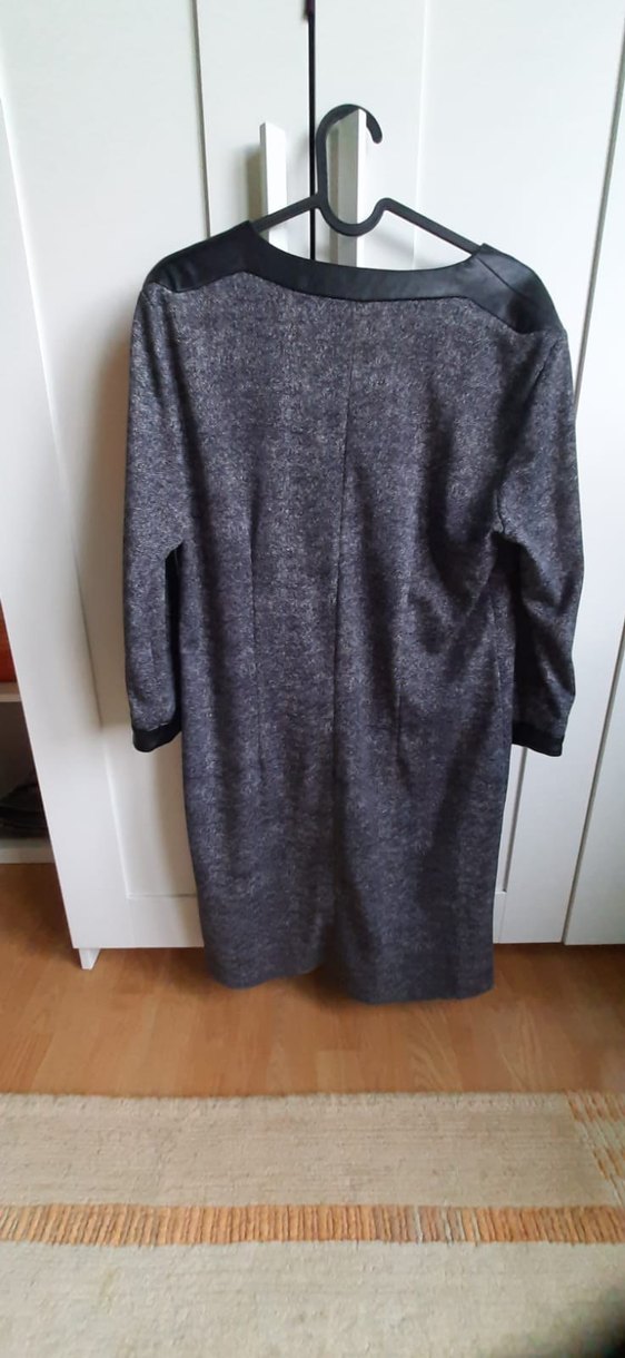 Henry Marka Gri V Yakalı Midi Rahat Kesim Elbise - Görsel 3