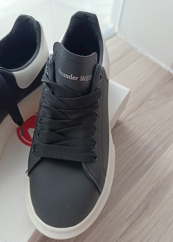 Alexander McQueen Siyah beyaz Platform Tabanlı Bağcıklı Kadın Spor Ayakkabı