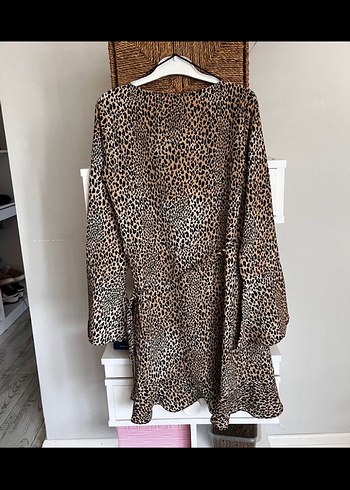 s Beden kahverengi Renk H&M Leopar Desenli Uzun Kollu kısa Elbise