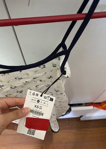 Bershka Dantelli İnce Askılı Midi Elbise