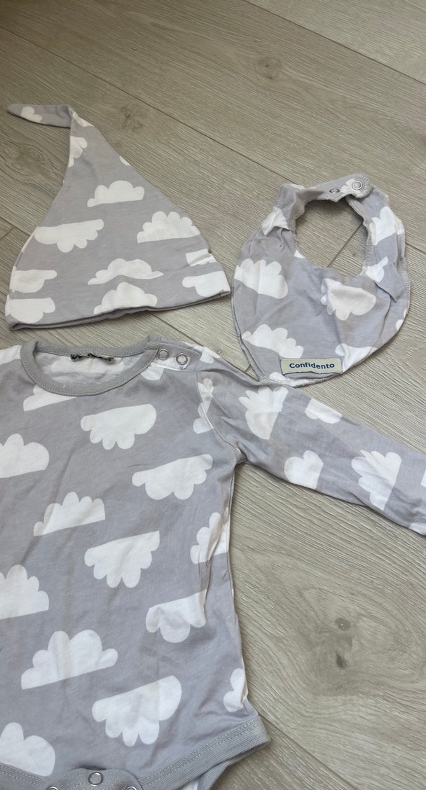 Uzun Kollu Gri Bulut Desenli Bebek Body şapka mama önlüğü - Görsel 3