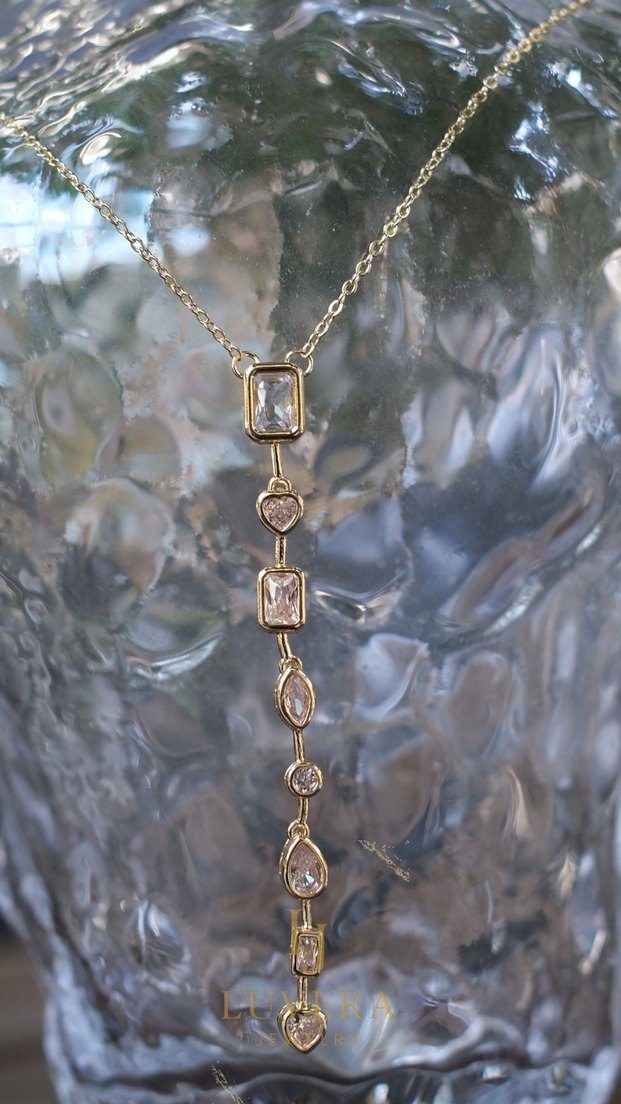 Zincir Detaylı Uzun Gold Y Model Kadın Kolye - Görsel 2