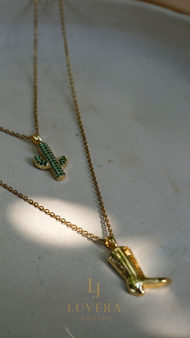 Gold Renk Zincirli Taşlı&Taşsız Kovboy Çizmesi Kolye - Görsel 4