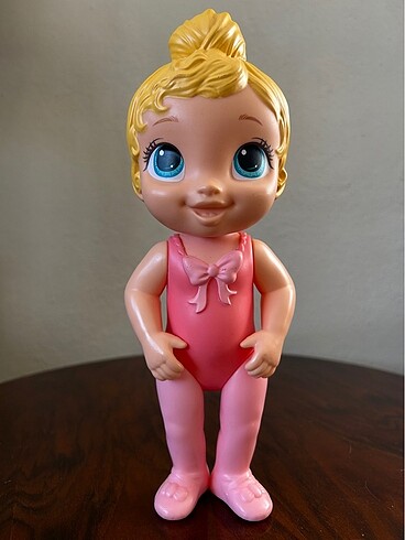 Baby Alive oyuncak bebek