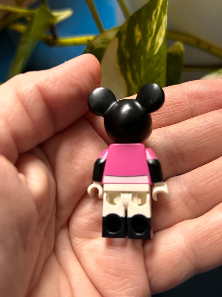 Lego Minnie Mouse Figürü - Görsel 2