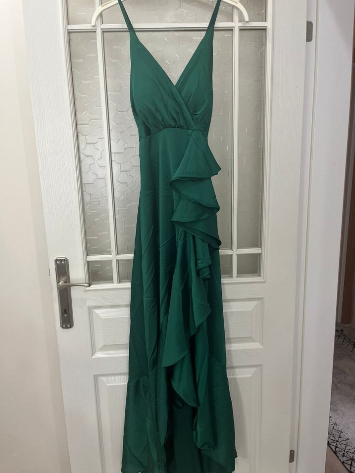 Drapeli ince askılı Yeşil Uzun Kadın Abiye Elbise - Görsel 2