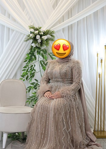 Abiye Nakışlı Bej Uzun Tesettür Abiye Elbise