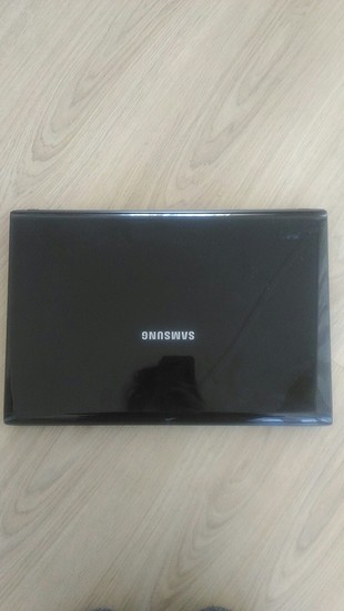 SAMSUNG DİZ ÜSTÜ BİLGİSAYAR